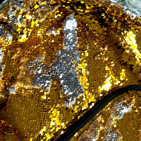 🤩Style Lab Magic Sequin Backpack in Gold ✨and Silver🪩 - Picture 13 of 13